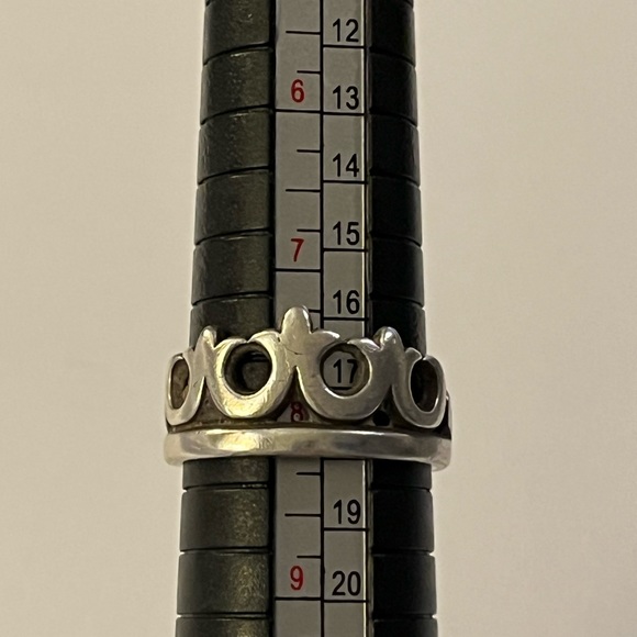 Fun james avery sterling crown ring - Picture 4 of 6